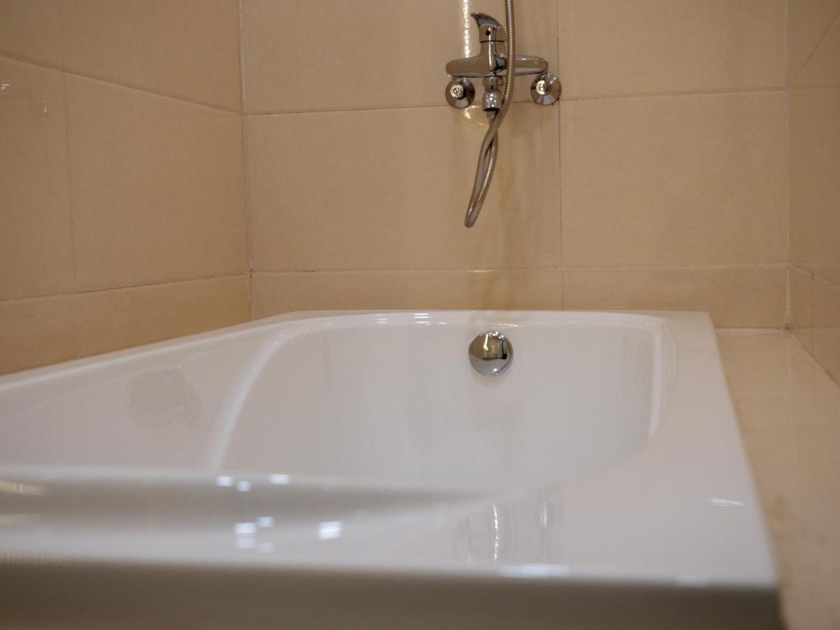 Deluxe Apartment At Minori Building Hanoi Esterno foto